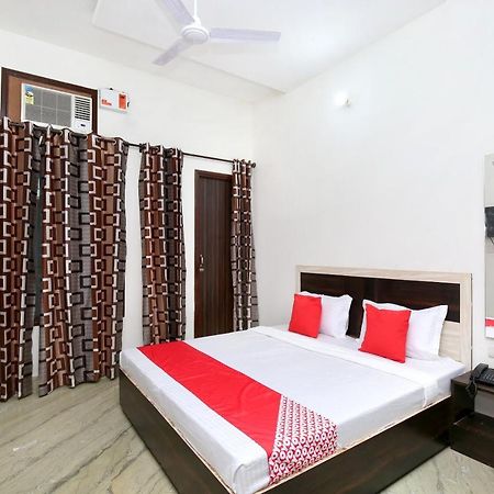 Oyo 24666 Samar Residency Hotel อัมริตสา ภายนอก รูปภาพ