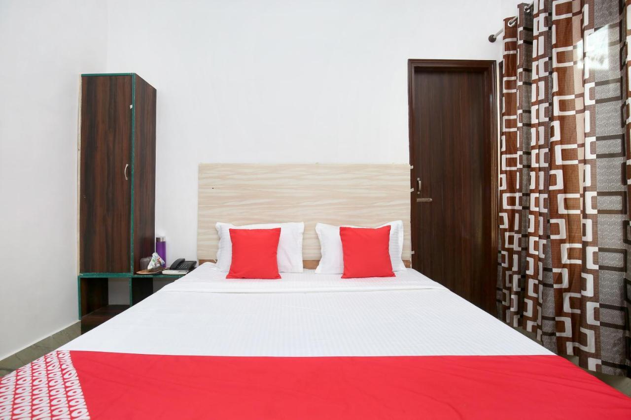 Oyo 24666 Samar Residency Hotel อัมริตสา ภายนอก รูปภาพ
