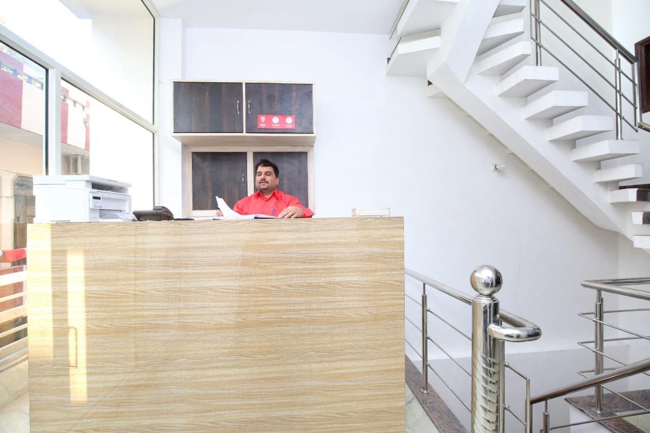 Oyo 24666 Samar Residency Hotel อัมริตสา ภายนอก รูปภาพ